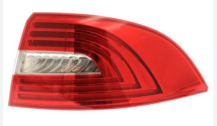 Articolo 6Z5C7 - FANALE P/SX EST SKODA SUPERB 01/13>