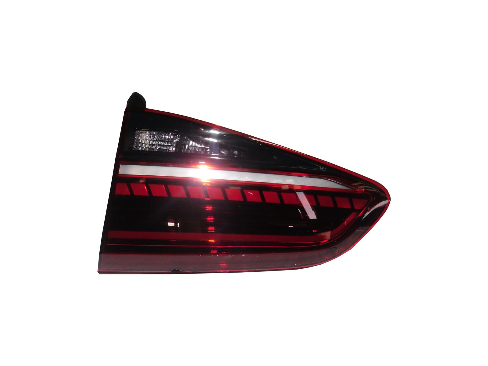 Articolo 8DXX6 - FANALE P/DX INT A LED VOLKSWAGEN GOLF 7.5 01/17>
