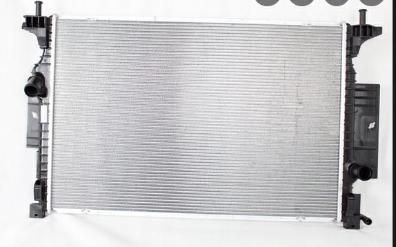 Articolo 8R4FQ - RADIATORE FORD C-MAX