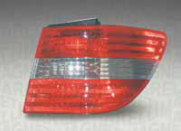 Articolo GP6FM - FANALE P/DX EST FUME'MERCEDES CLASS E B W245 06/05>