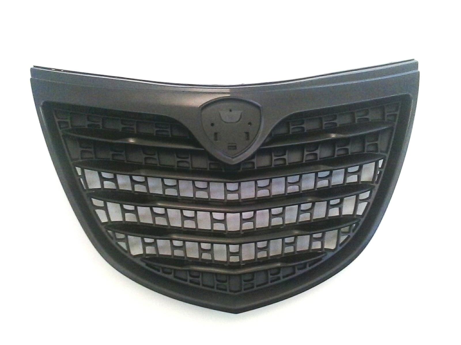 Articolo P54MN - GRIGLIA BRUNITA LANCIA Y 06/11>08/15 MOMO DESIGN