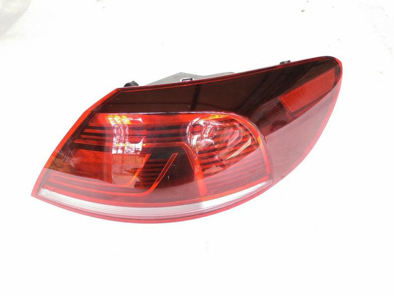 Articolo QB2N9 - FANALE P/SX EST A LED VW PASSAT CC 01/12>