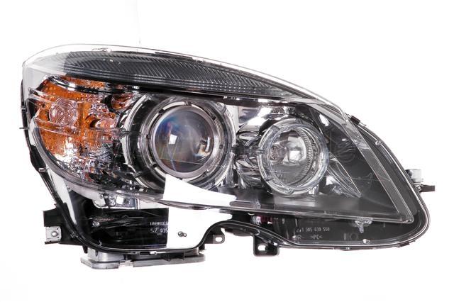 Articolo QNKFR - FARO DX BIXENO C/CENTR MERCED CLASSE C W204 06/07>PARAB NERA