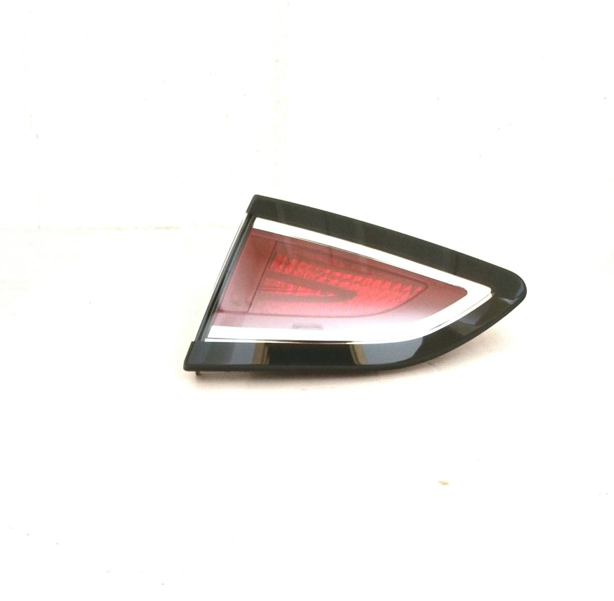 Articolo R7K09 - FANALE P/SX INT RENAULT SCENIC X-MODE 01/12> BORDO NERO
