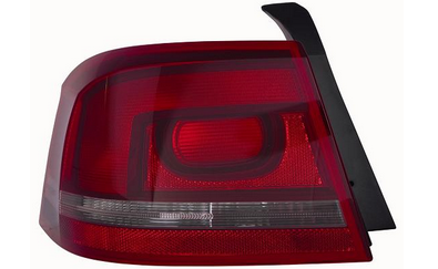Articolo S29QZ - GR OTTICO P/DX EST ROSSO SCURO VW PASSAT 10/10>