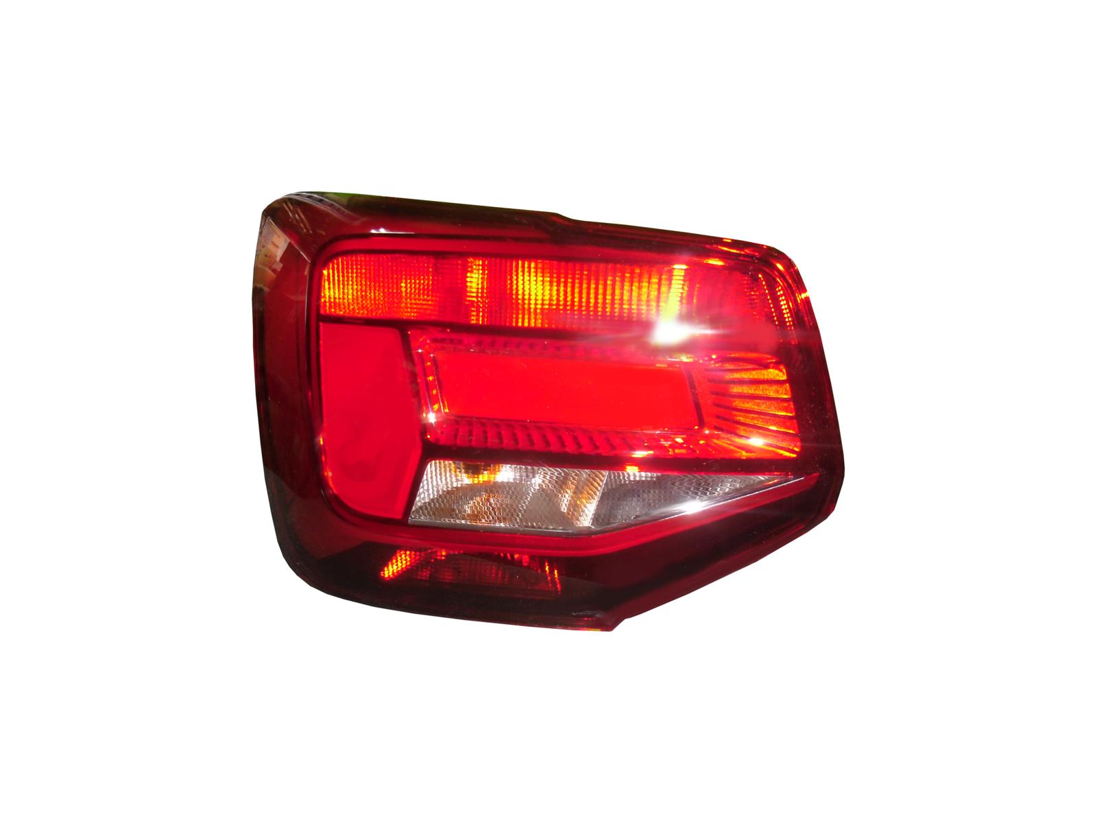 Articolo YCSWB - FANALE P/SX  AUDI Q2 01/16>