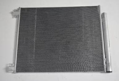 Articolo Z4T49 - CONDENSATORE RENAULT MEGANE IV (B9A/M/N_)
